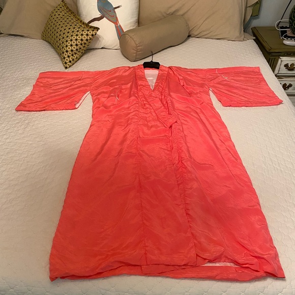 Vintage Japanese Kimono - Picture 1 of 14